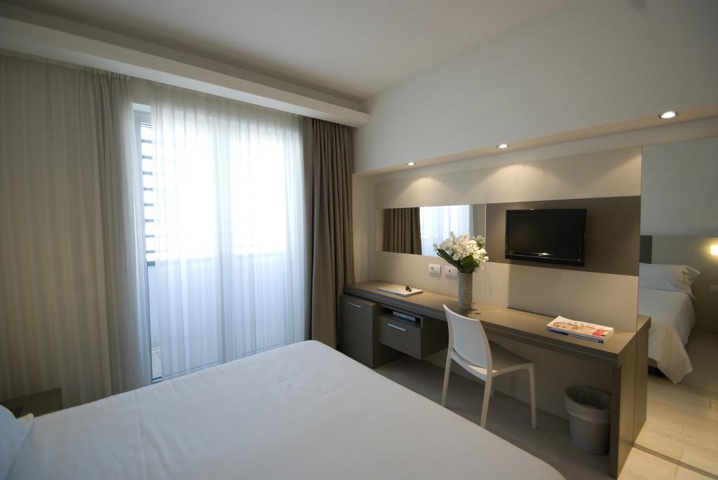 Hotel Cube Ραβένα Εξωτερικό φωτογραφία
