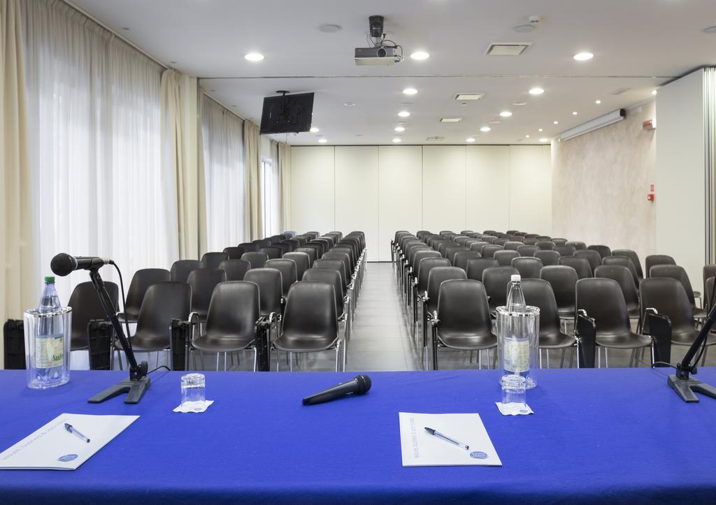 Hotel Cube Ραβένα Εξωτερικό φωτογραφία