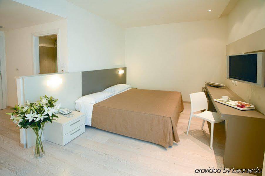 Hotel Cube Ραβένα Εξωτερικό φωτογραφία