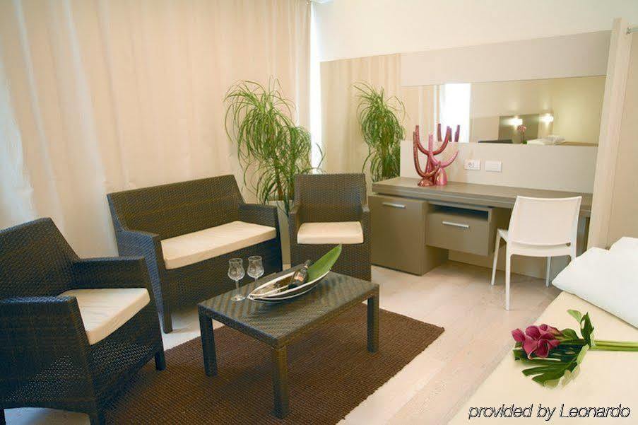 Hotel Cube Ραβένα Εξωτερικό φωτογραφία