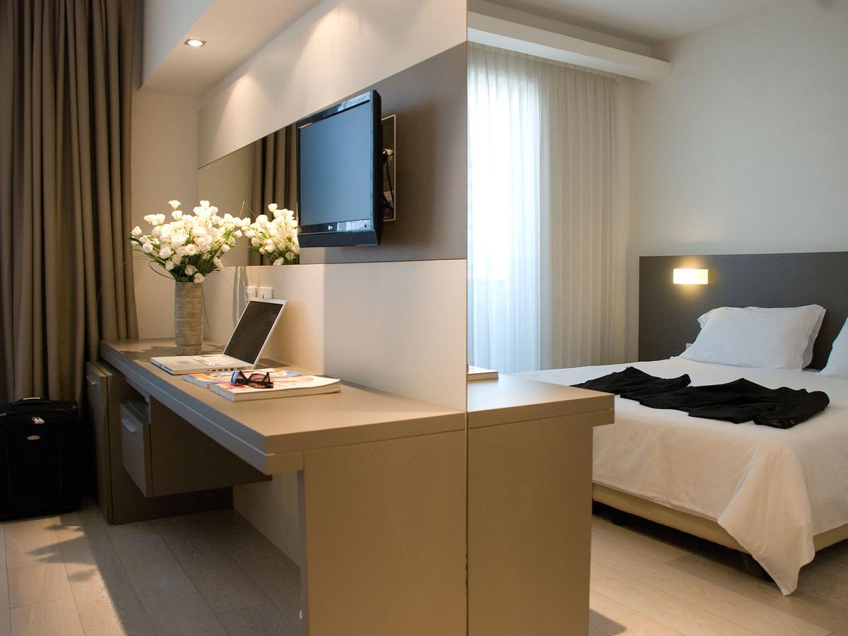 Hotel Cube Ραβένα Εξωτερικό φωτογραφία